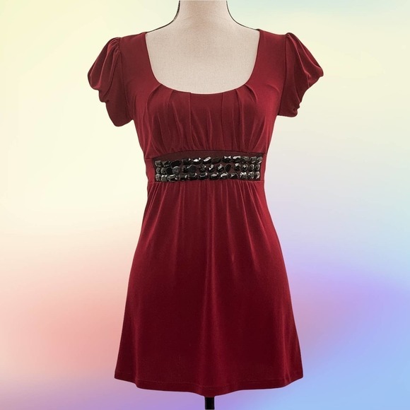 ING Red Embellished Short Sleeve Tie Back Tunic - Picture 12 of 12